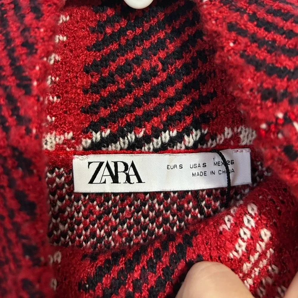 Zara Red and Black Plaid Knit Sweater with Pouch Pockets - Picture 6 of 9